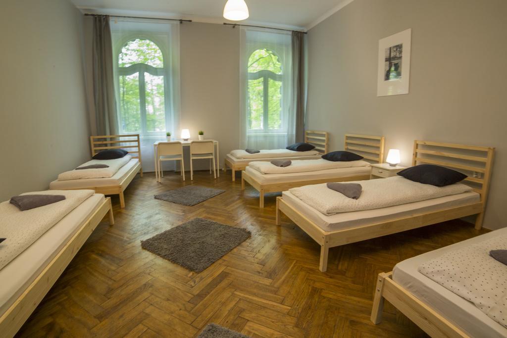 Hostel Al Fresco Kraków Exteriör bild
