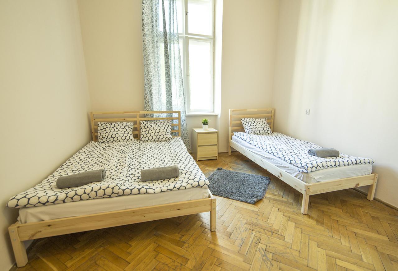 Hostel Al Fresco Kraków Exteriör bild