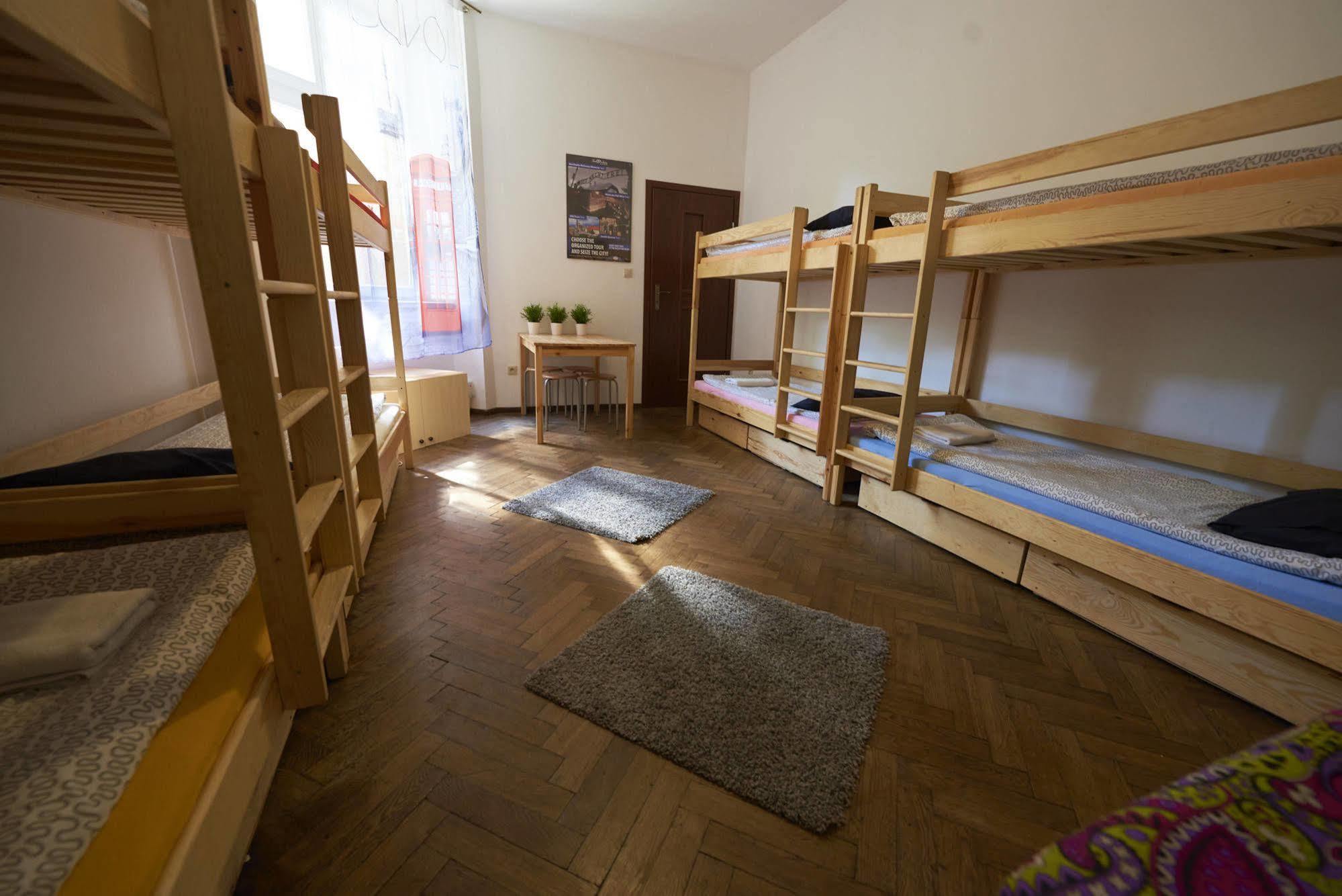Hostel Al Fresco Kraków Exteriör bild